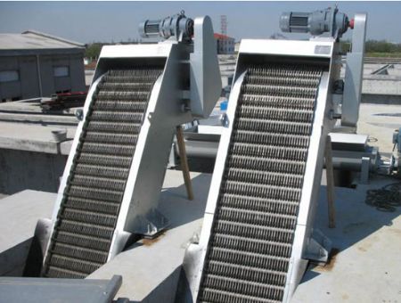 點擊查看詳細信息<br>標題：機械格柵除污機 閱讀次數：3197